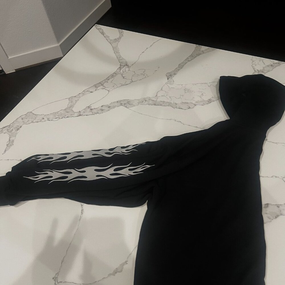 Inaka Sweatshirt - image 6